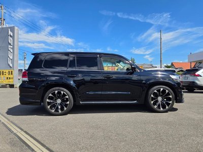 2017 Toyota LAND CRUISER 200 — фото 16