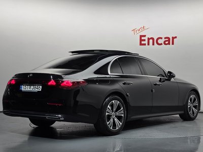 صورة 4 لـ 2024 Mercedes-BENZ E-CLASS