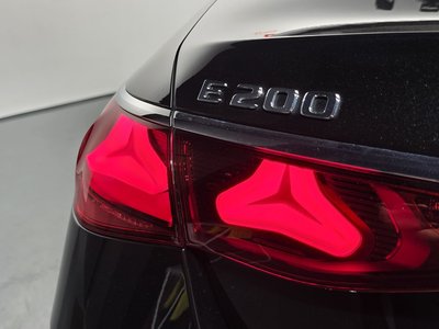 صورة 10 لـ 2024 Mercedes-BENZ E-CLASS