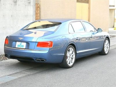 2018 Bentley FLYING SPUR photo 8