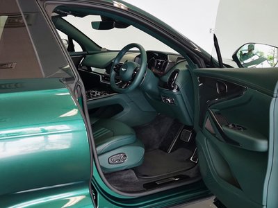 2025 Aston Martin DBX 照片 5