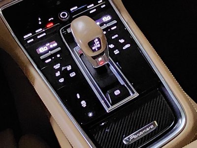 PORSCHE PANAMERA - 9