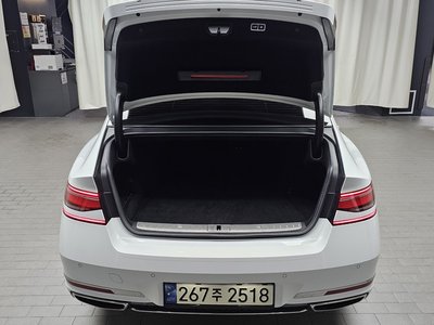 2022 Genesis G90 (RS4) thumbnail 22