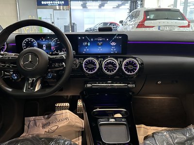 MERCEDES-BENZ A-CLASS - 4