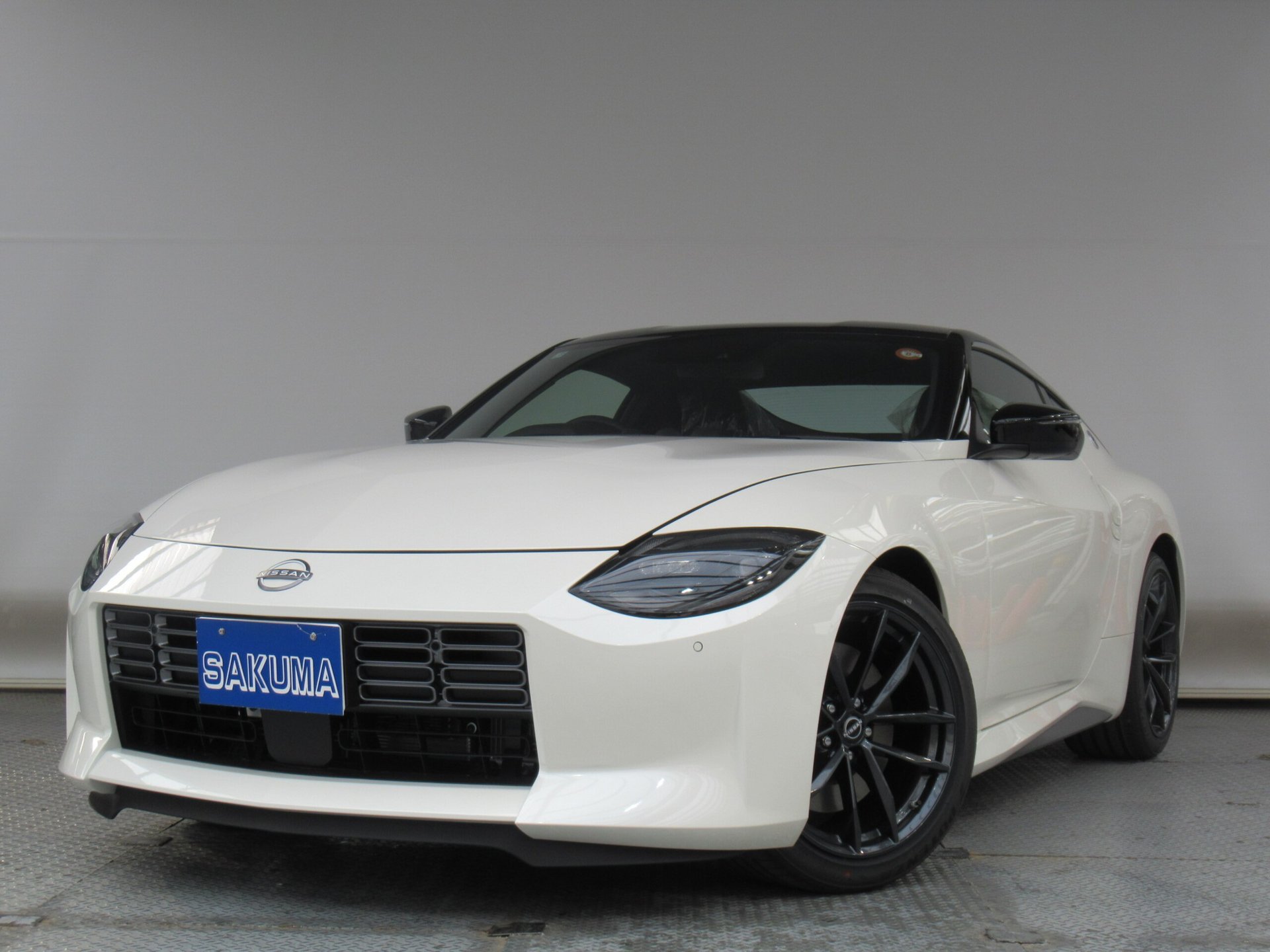 NISSAN FAIRLADY Z - View 1