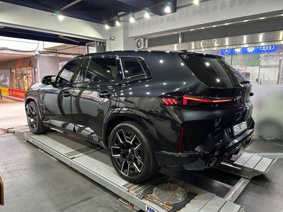 2023 BMW XM photo 4