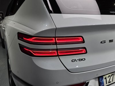 GENESIS GV80 - 10