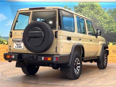 2025 Toyota LAND CRUISER 70 — миниатюра 17