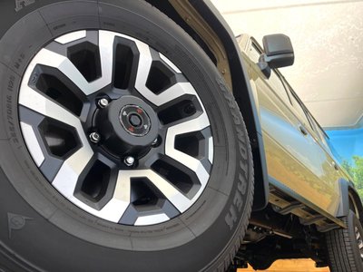 2025 Toyota LAND CRUISER 70 — миниатюра 13