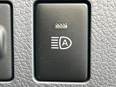 2025 Toyota LAND CRUISER 70 — миниатюра 40
