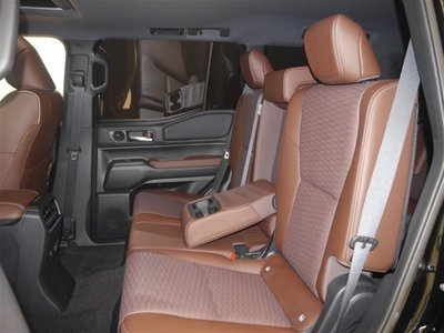 TOYOTA LAND CRUISER 250 - 9