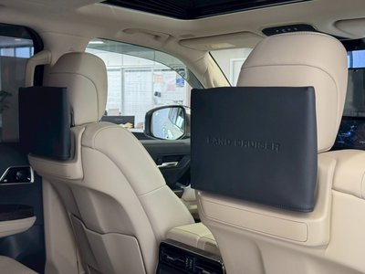TOYOTA LAND CRUISER 300 - 3