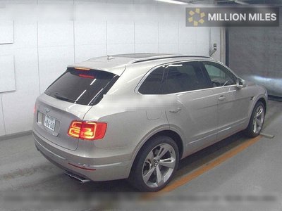 BENTLEY BENTAYGA - 5