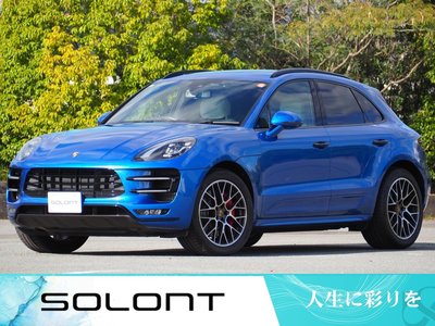 PORSCHE MACAN - 1