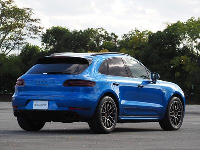 PORSCHE MACAN - 5