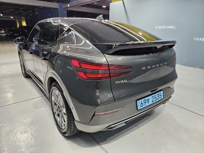صورة 3 لـ 2024 Genesis GV60