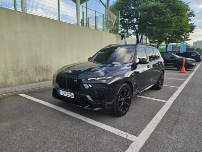 صورة 1 لـ 2024 BMW X7