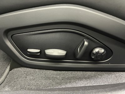 2026 Porsche TAYCAN — миниатюра 18
