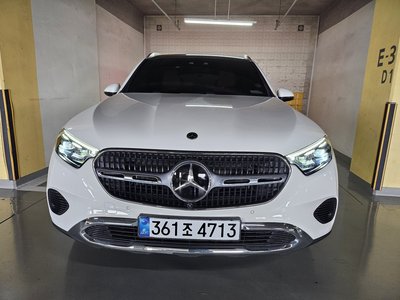 2025 Mercedes-BENZ GLC photo 1