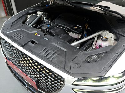صورة 7 لـ 2022 Genesis GV70