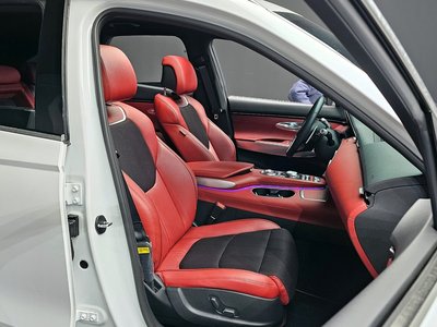 2022 Genesis GV70 — миниатюра 12