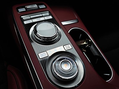 2022 Genesis GV70 photo 9