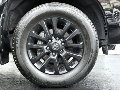 TOYOTA LAND CRUISER PRADO - 5