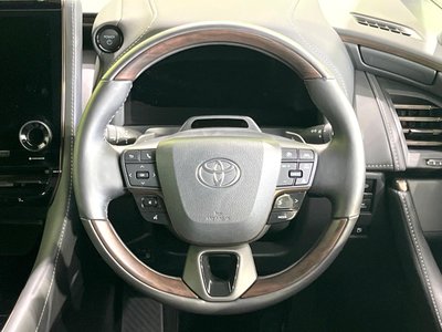 2024 Toyota ALPHARD — миниатюра 12