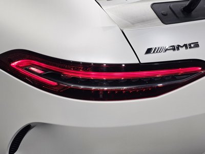 صورة 10 لـ 2023 Mercedes-BENZ GT AMG