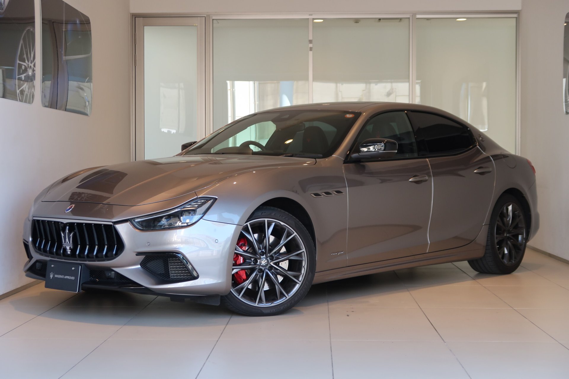 MASERATI GHIBLI - View 1