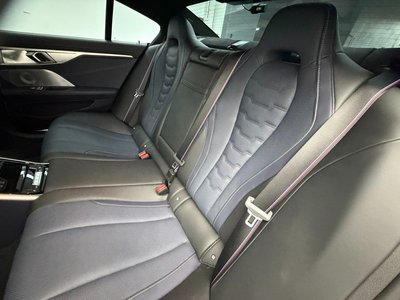 2025 BMW 8 SERIES 缩略图 12