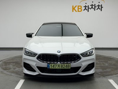 2025 BMW 8 SERIES photo 4