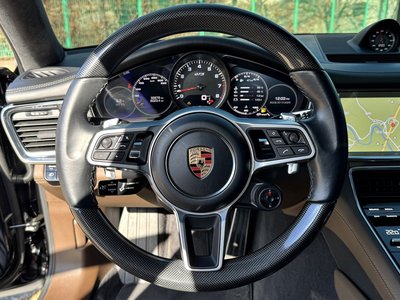PORSCHE PANAMERA - 8
