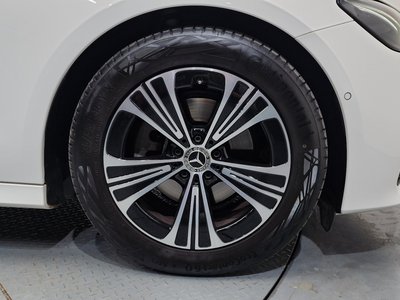 MERCEDES-BENZ E-CLASS - 6