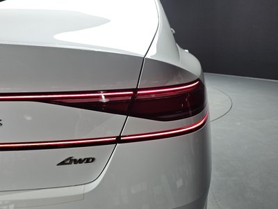 صورة 10 لـ 2022 Genesis G90 (RS4)