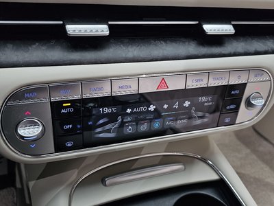 صورة مصغرة 40 لـ 2022 Genesis G90 (RS4)