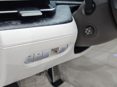 صورة مصغرة 38 لـ 2022 Genesis G90 (RS4)