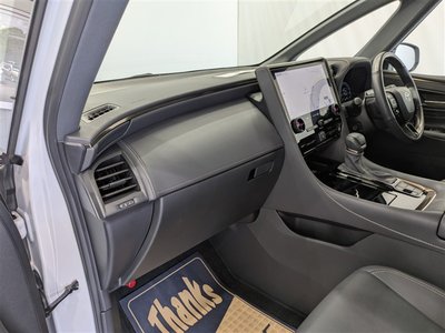 2023 Toyota ALPHARD — миниатюра 38