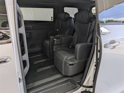 2023 Toyota ALPHARD — миниатюра 35