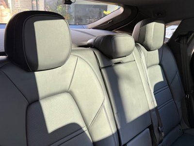 PORSCHE CAYENNE COUPE - 7