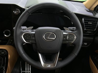 صورة مصغرة 11 لـ 2025 Lexus NX