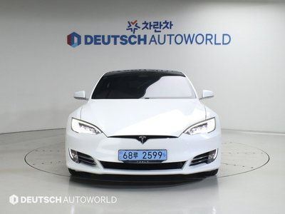 2020 Tesla MODEL S — фото 2