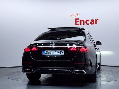 MERCEDES-BENZ E-CLASS - 3