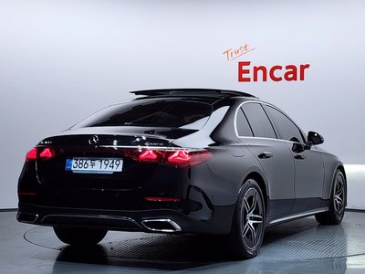 MERCEDES-BENZ E-CLASS - 5