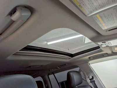 صورة مصغرة 68 لـ 2016 Lexus LX
