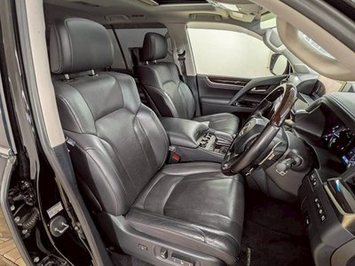 صورة مصغرة 75 لـ 2016 Lexus LX