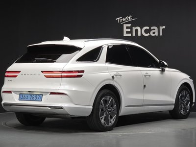 2023 Genesis ELECTRIFIED GV70 photo 4