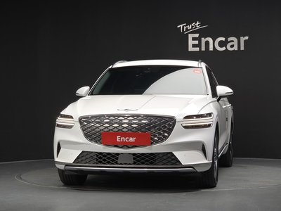 2023 Genesis ELECTRIFIED GV70 photo 2