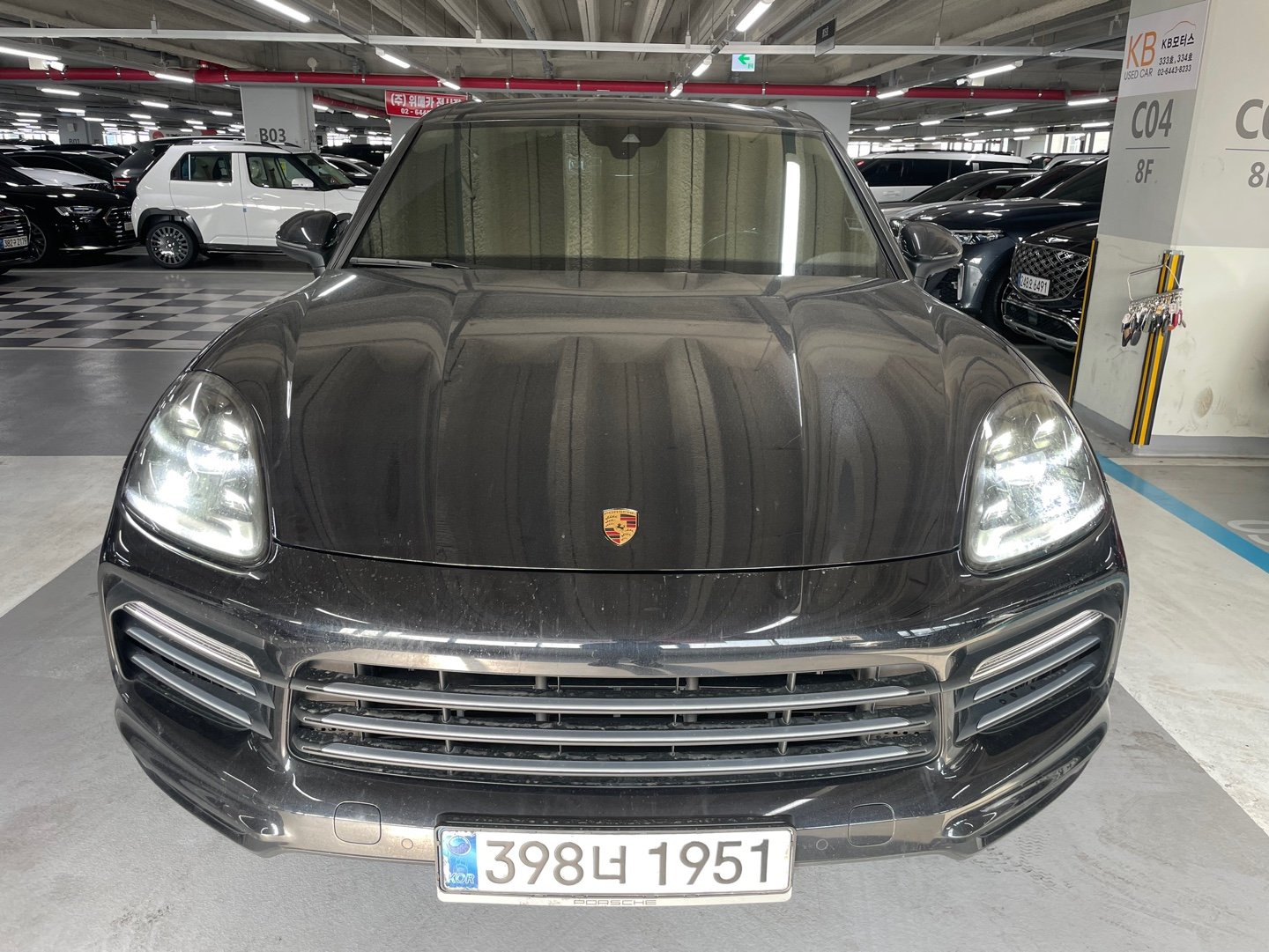 PORSCHE CAYENNE - View 1
