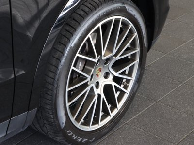 PORSCHE CAYENNE - 10